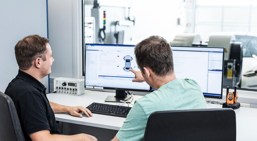 Joint test bench operation