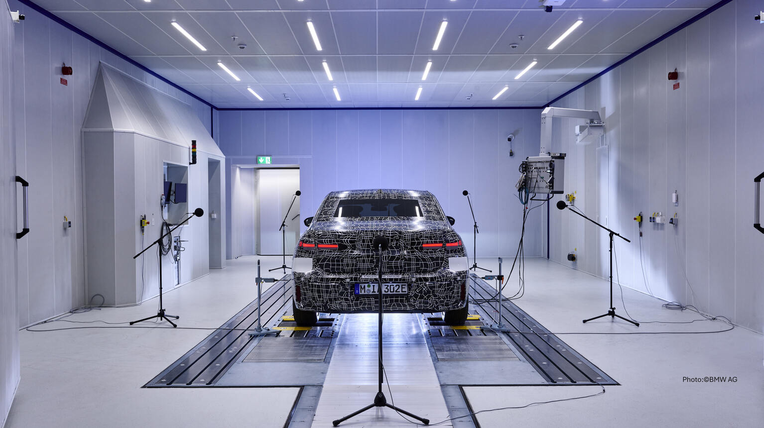 Acoustic measurement in the test lab